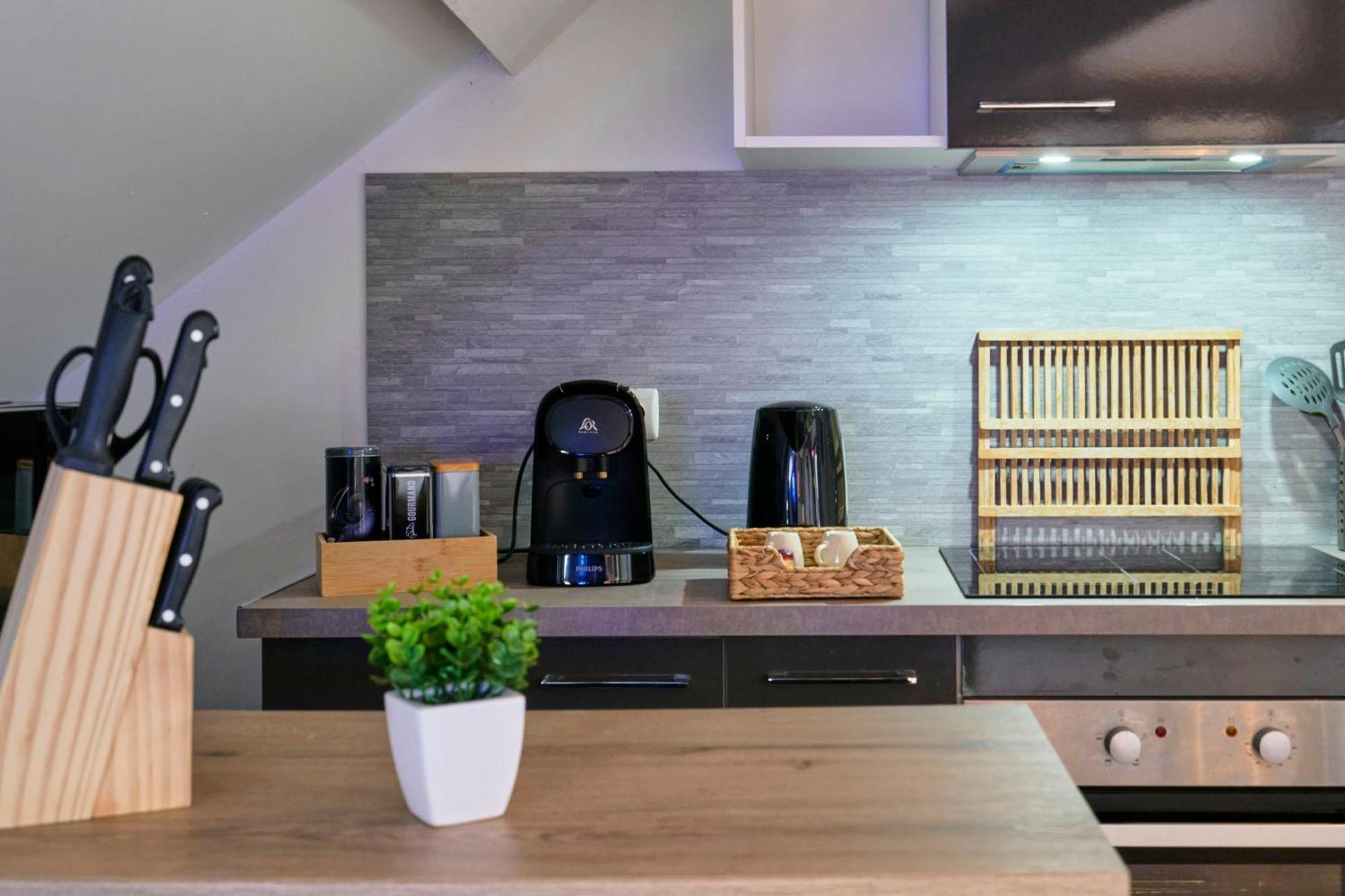 Appartement Gameclub - Les Demeures D'Adrien à Carvin Extérieur photo