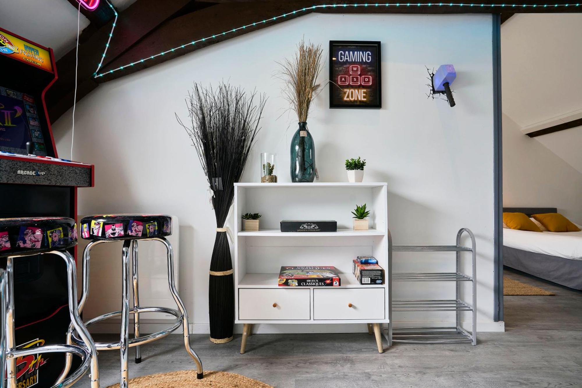 Appartement Gameclub - Les Demeures D'Adrien à Carvin Extérieur photo