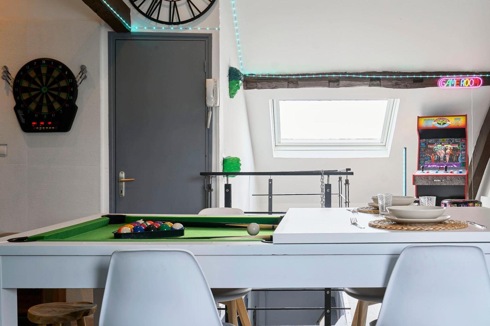 Appartement Gameclub - Les Demeures D'Adrien à Carvin Extérieur photo