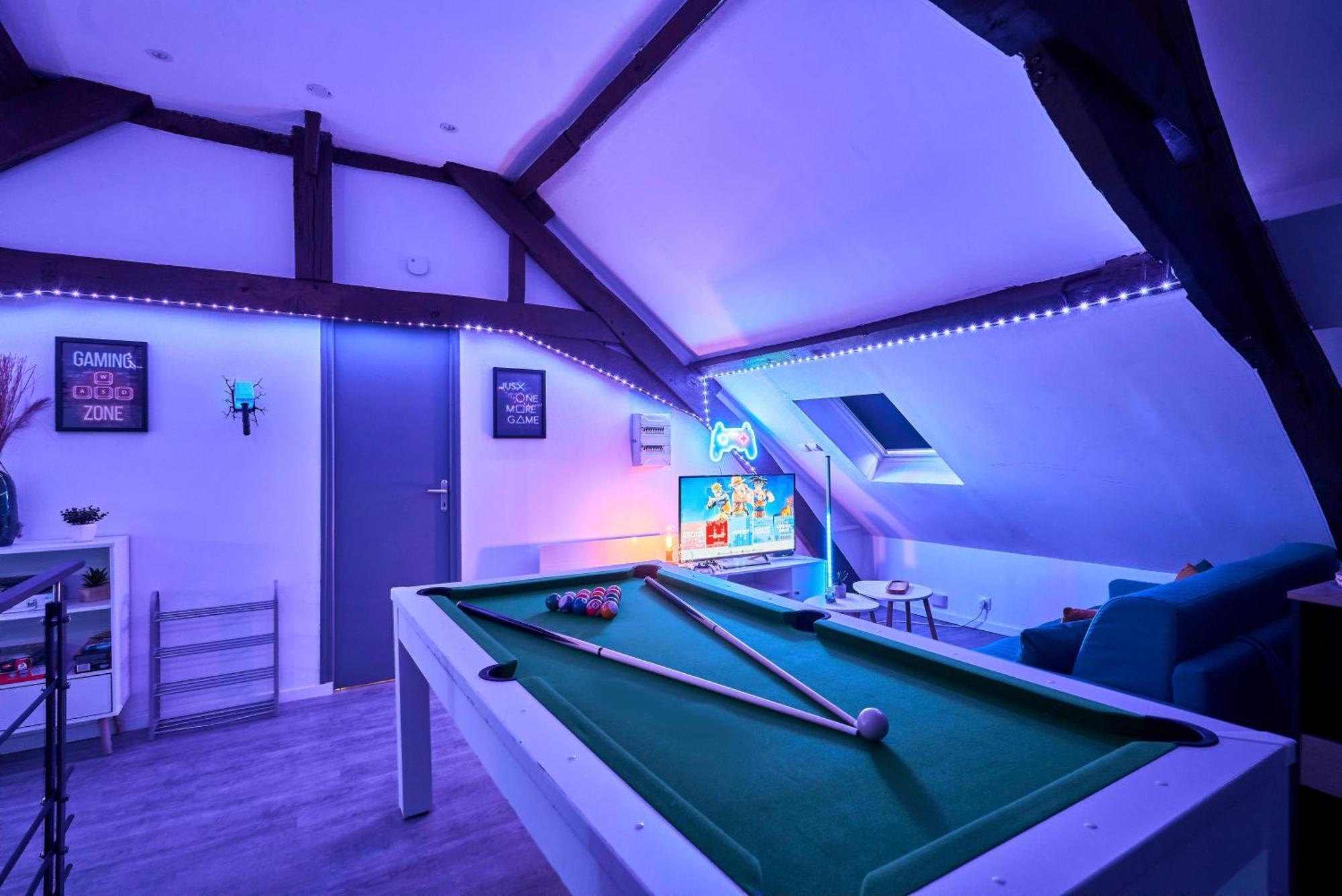 Appartement Gameclub - Les Demeures D'Adrien à Carvin Extérieur photo