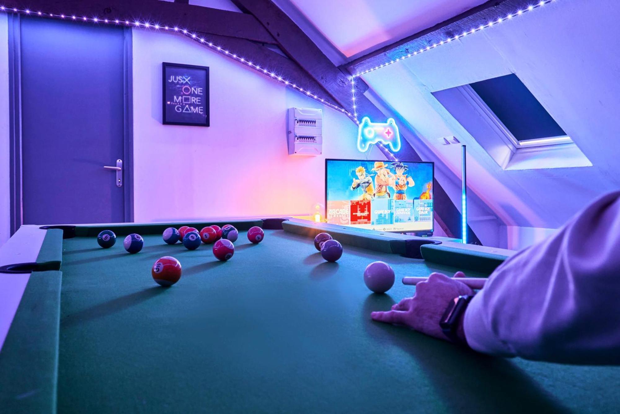 Appartement Gameclub - Les Demeures D'Adrien à Carvin Extérieur photo