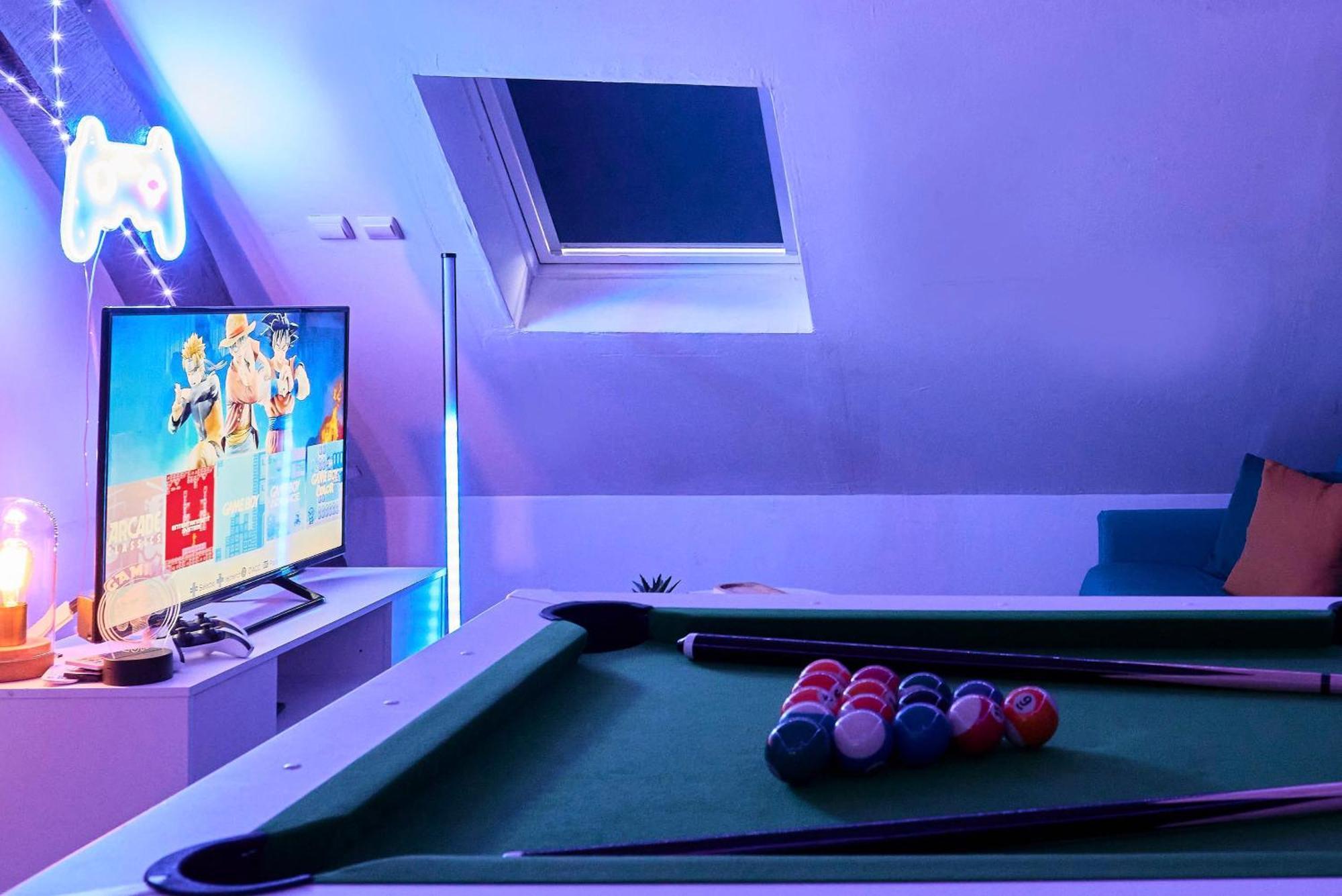 Appartement Gameclub - Les Demeures D'Adrien à Carvin Extérieur photo
